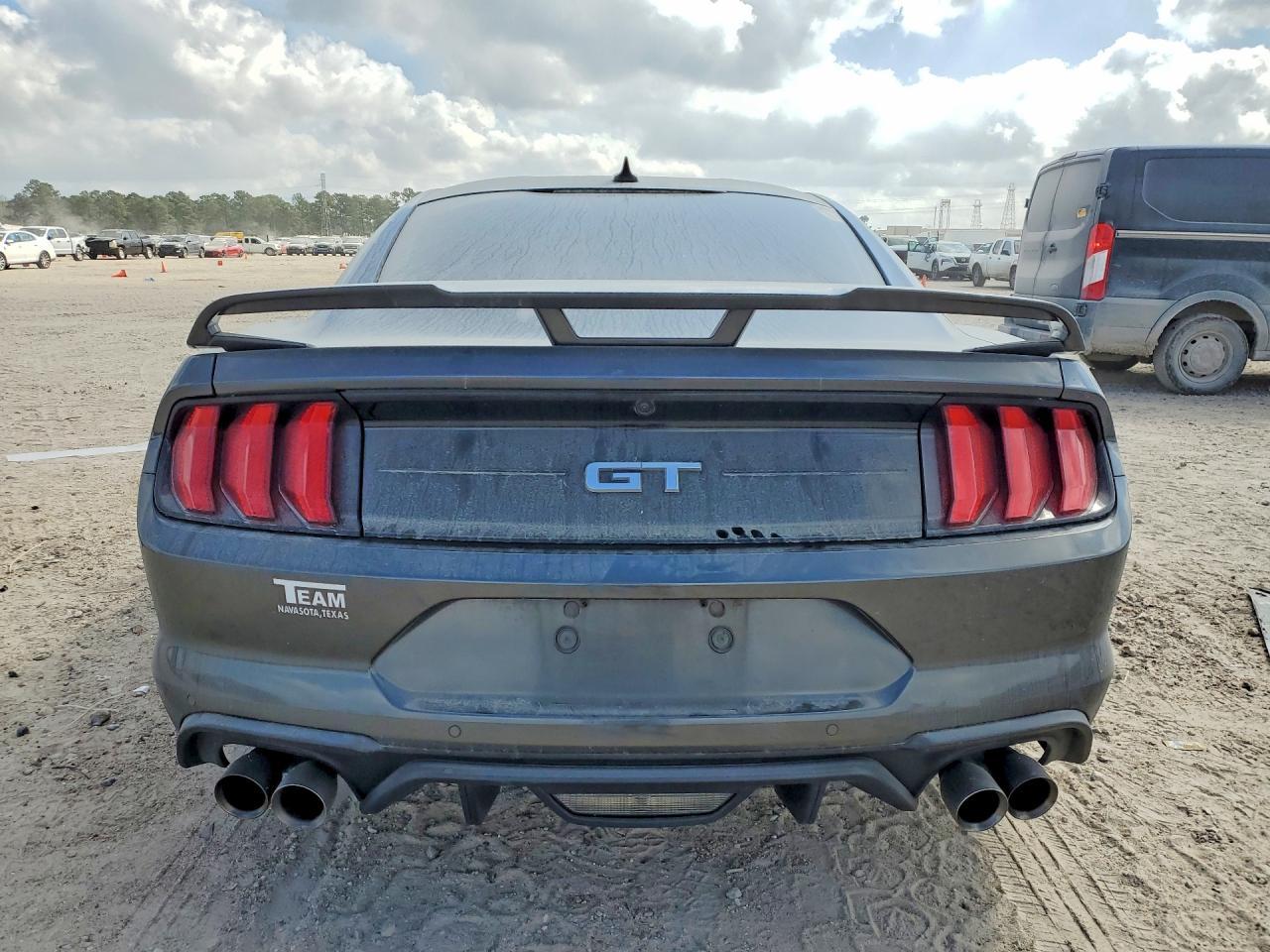 2020 Ford Mustang Gt - zdjęcie 6