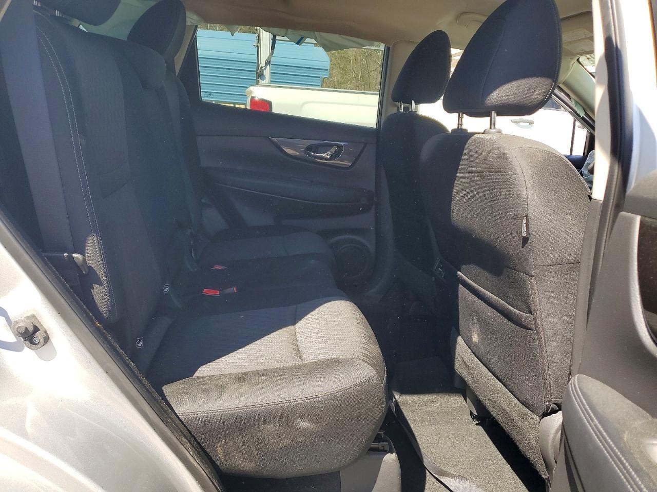 2020 Nissan Rogue Sv - zdjęcie 11