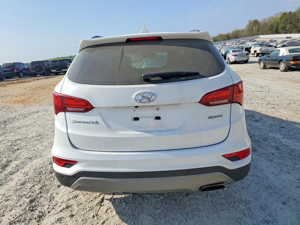 2017 Hyundai Santa Fe Sport 2.4L - zdjęcie 6