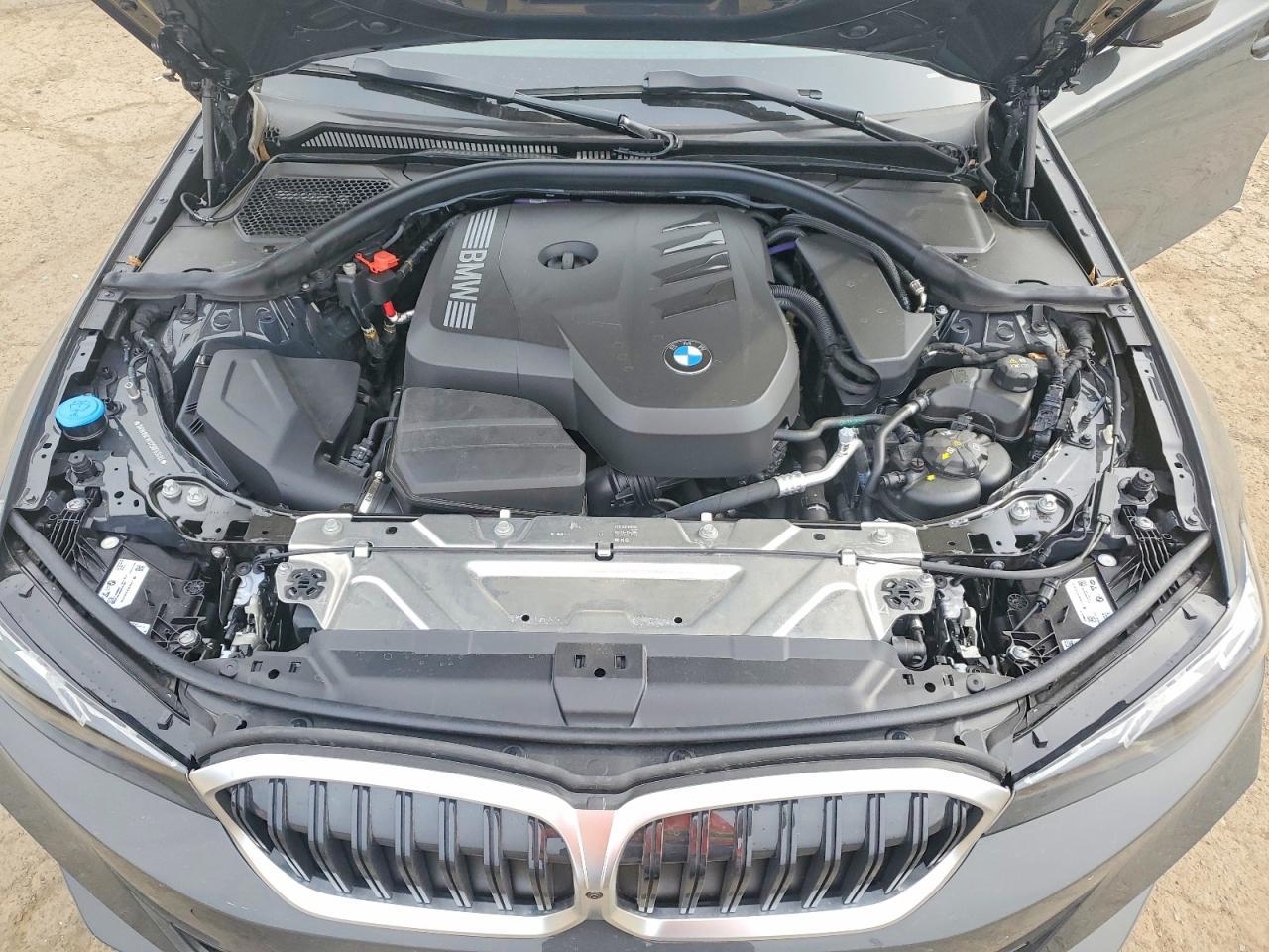 2025 BMW 330Xi - zdjęcie 11