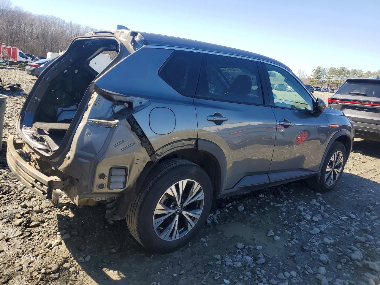 2021 Nissan Rogue Sv - zdjęcie 3