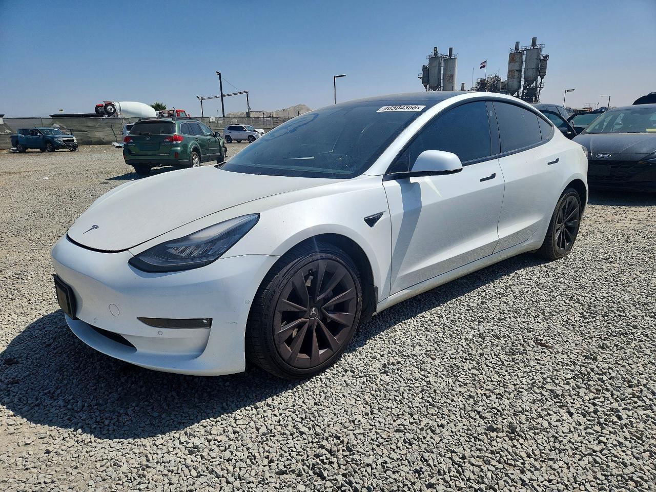 2021 Tesla Model 3 - zdjęcie główne