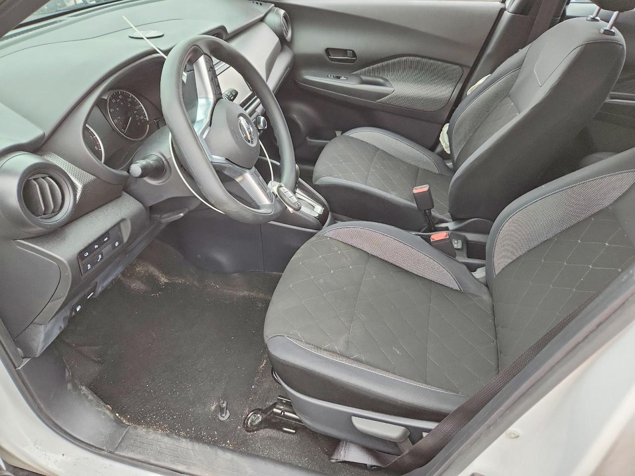 2020 Nissan Kicks S - zdjęcie 7