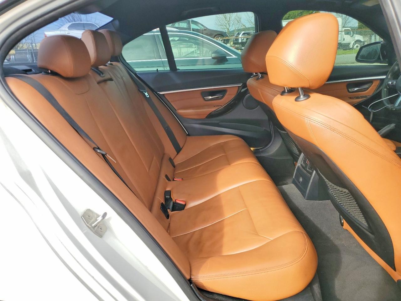2016 BMW 340 Xi - zdjęcie 10