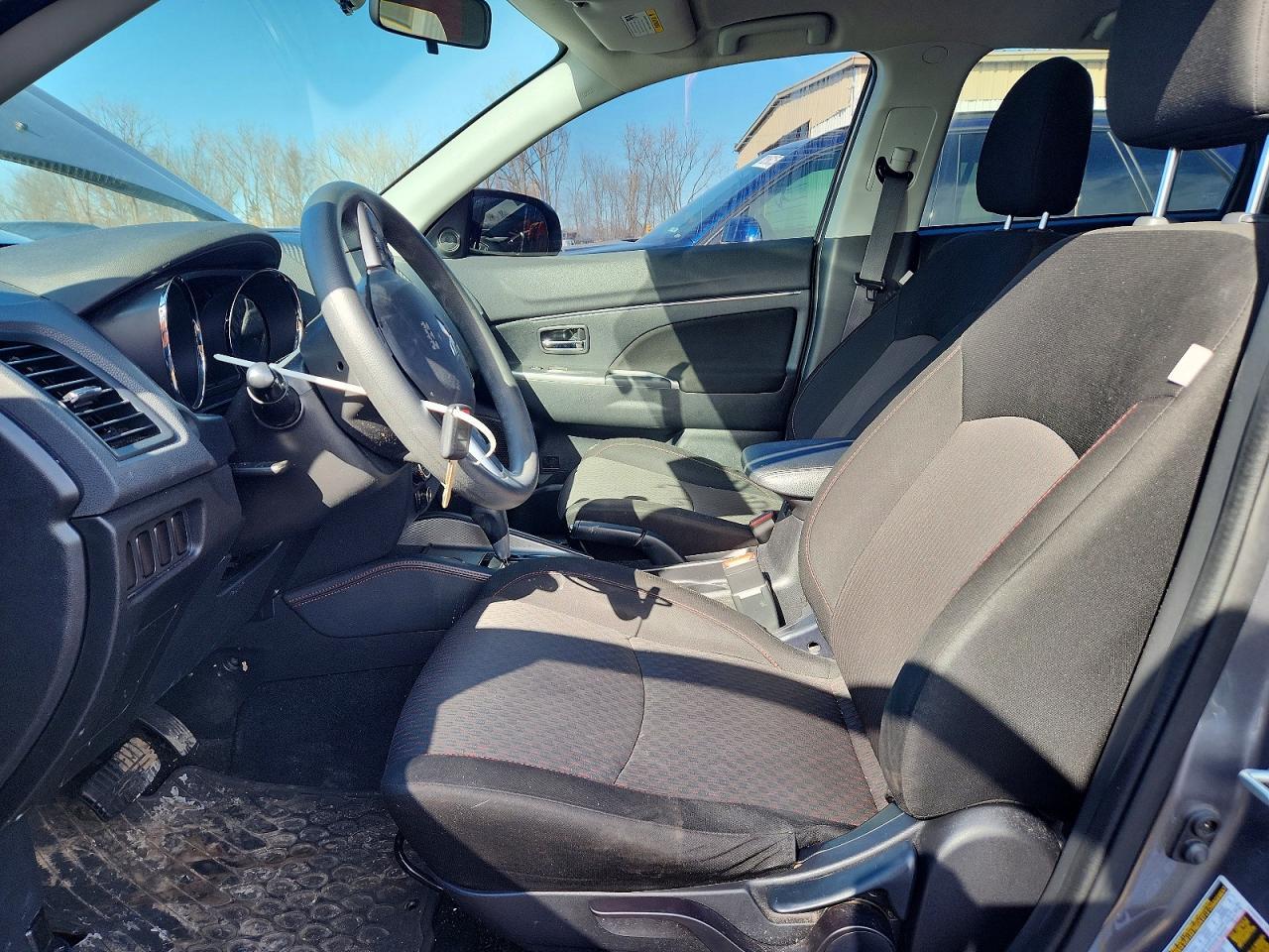 2018 Mitsubishi Outlander Sport Es - zdjęcie 7