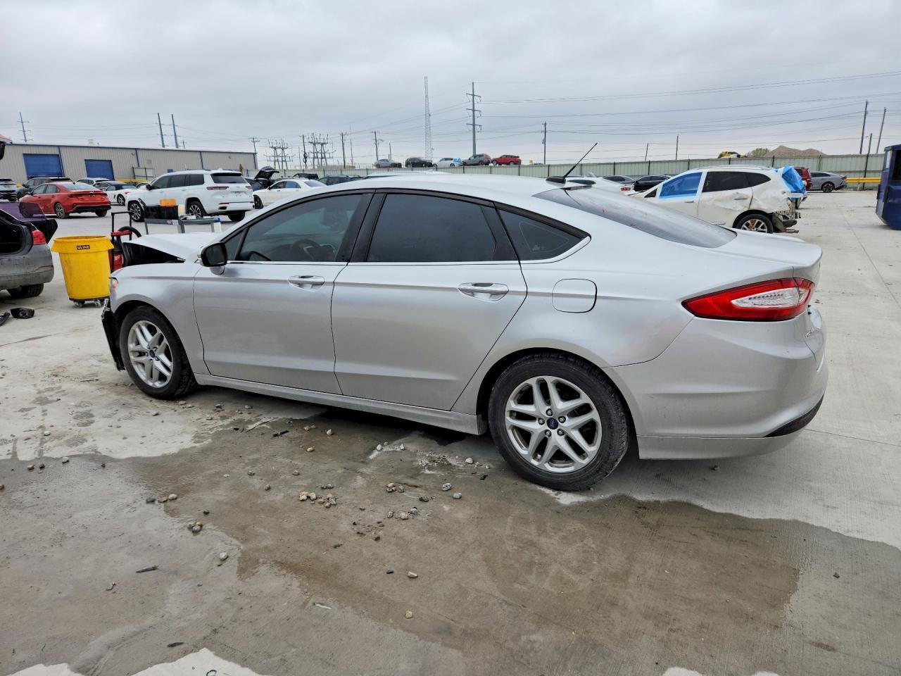 2015 Ford Fusion Se - zdjęcie 2