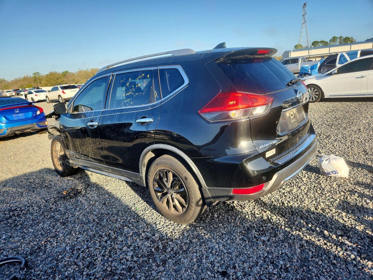 2019 Nissan Rogue Sv - zdjęcie 2