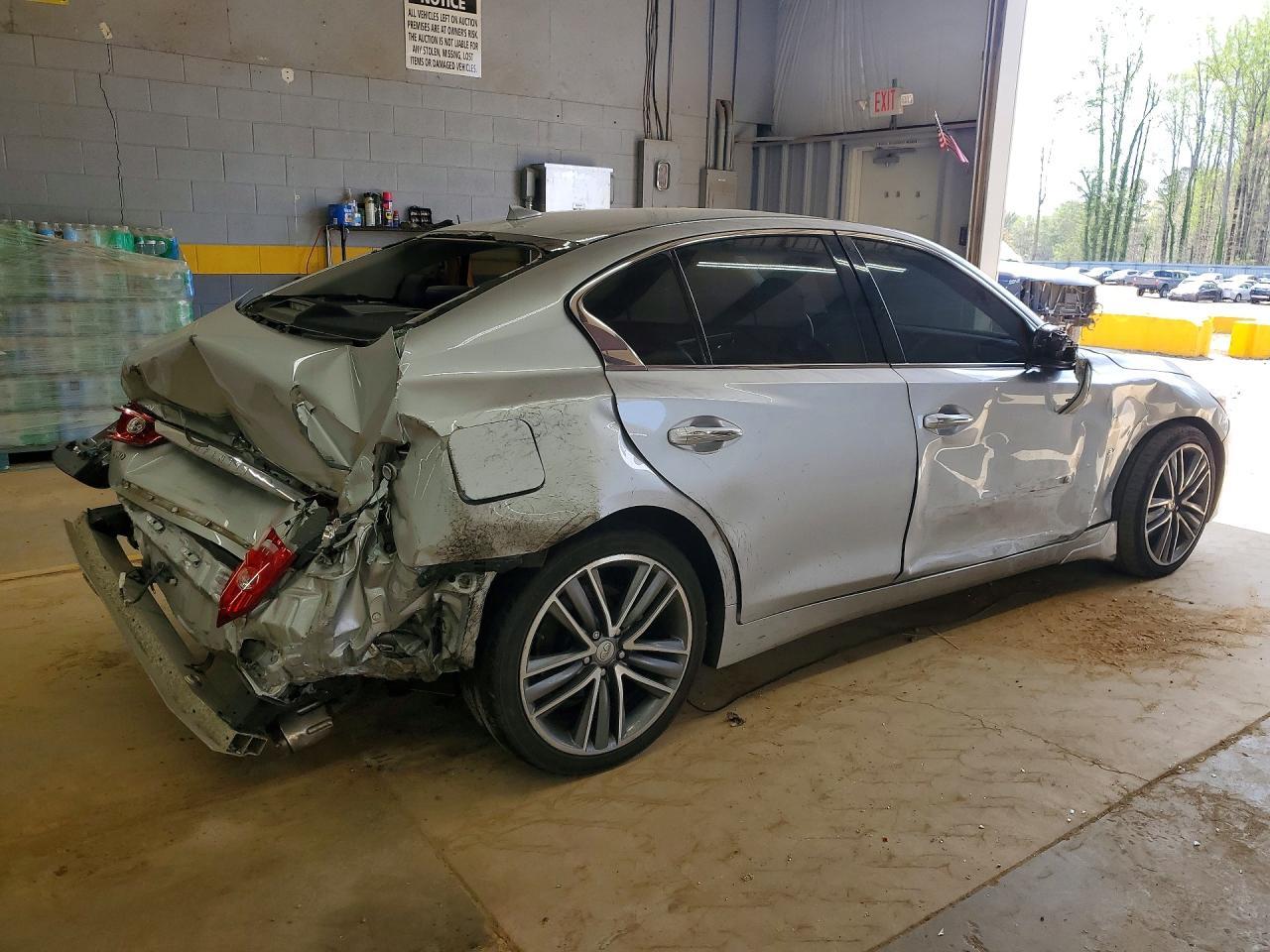 2015 Infiniti Q50 Premium - zdjęcie 3