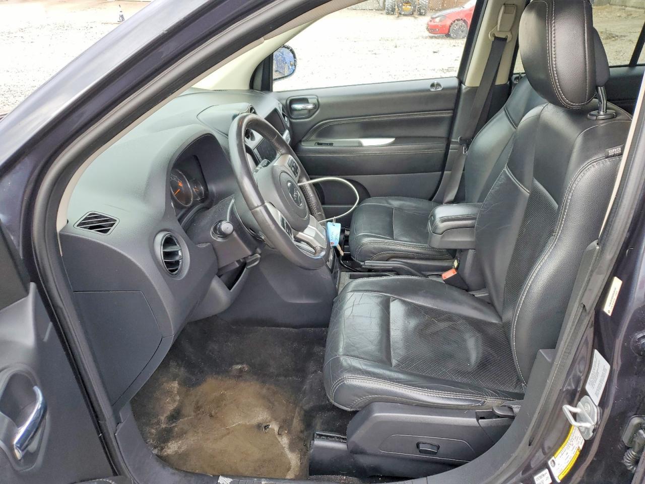 2016 Jeep Compass Latitude - zdjęcie 7