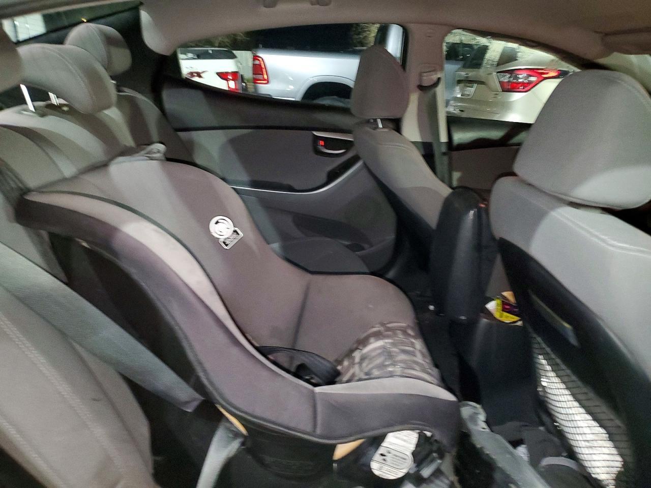 2016 Hyundai Elantra Se - zdjęcie 11