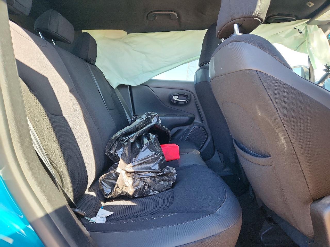 2022 Jeep Renegade Altitude - zdjęcie 11