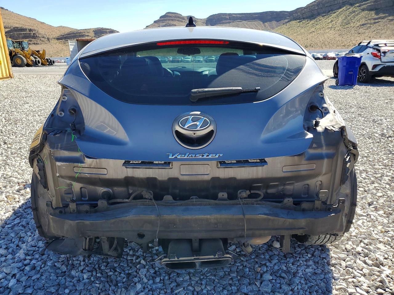 2016 Hyundai Veloster Base - zdjęcie 6