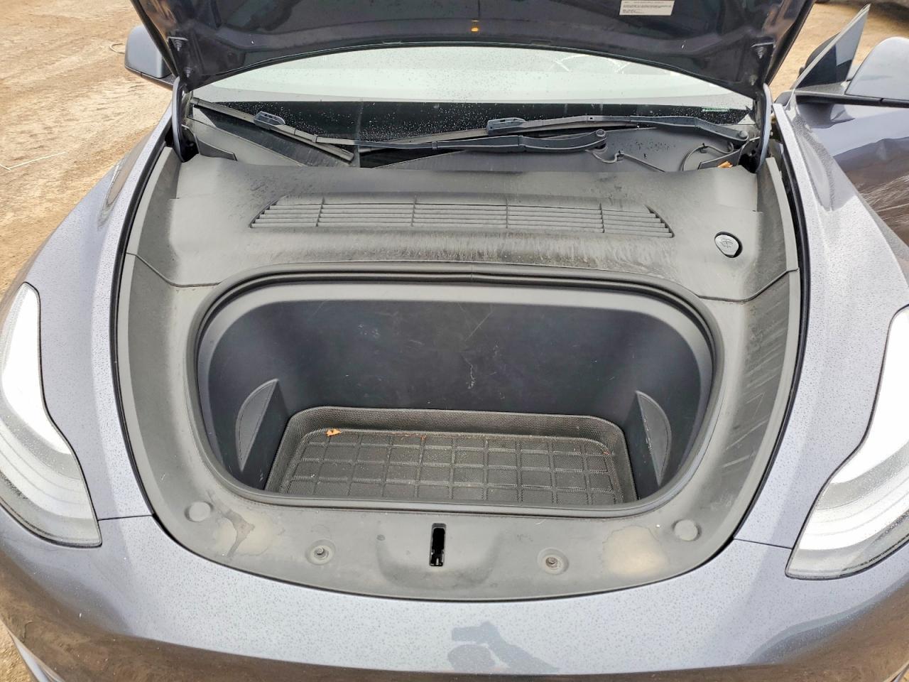 2023 Tesla Model Y - zdjęcie 12