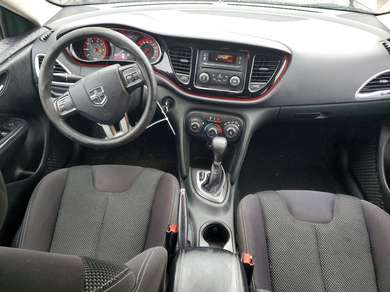 2015 Dodge Dart Sxt - zdjęcie 8