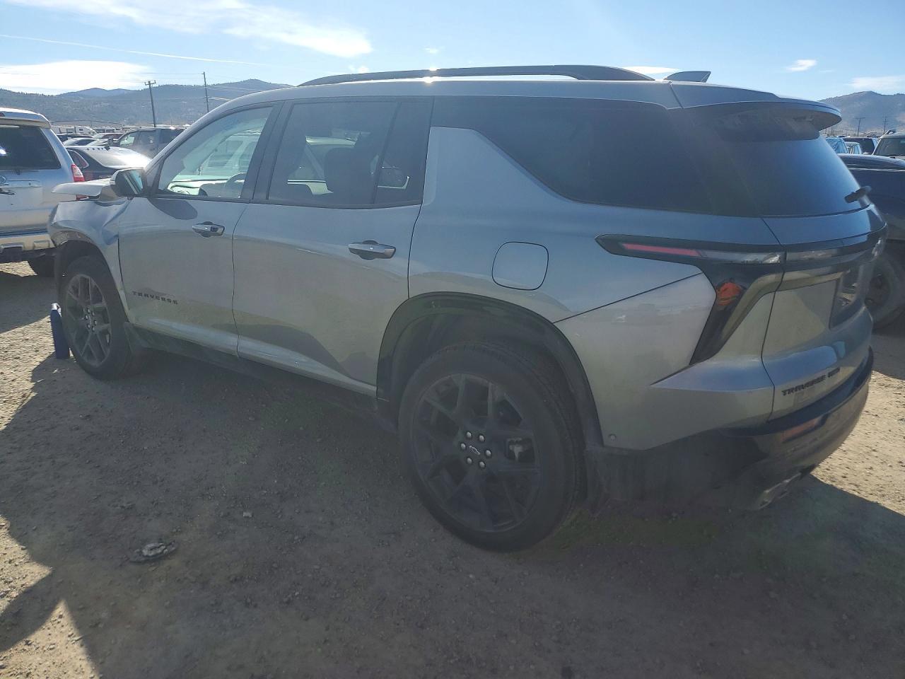 2026 Chevrolet Traverse Rs - zdjęcie 2