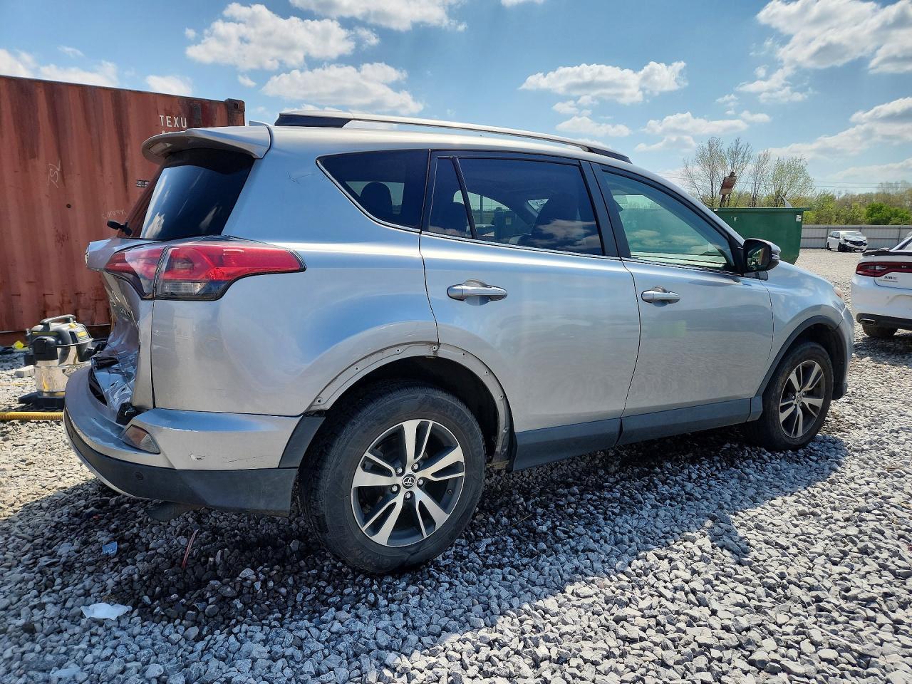 2018 Toyota Rav4 Xle - zdjęcie 3