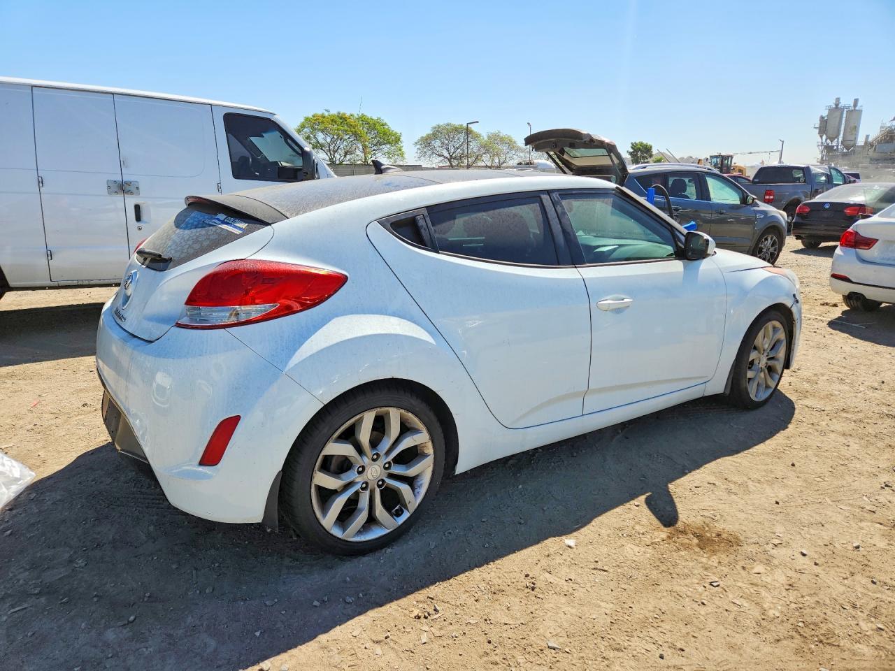 2013 Hyundai Veloster Base - zdjęcie 3
