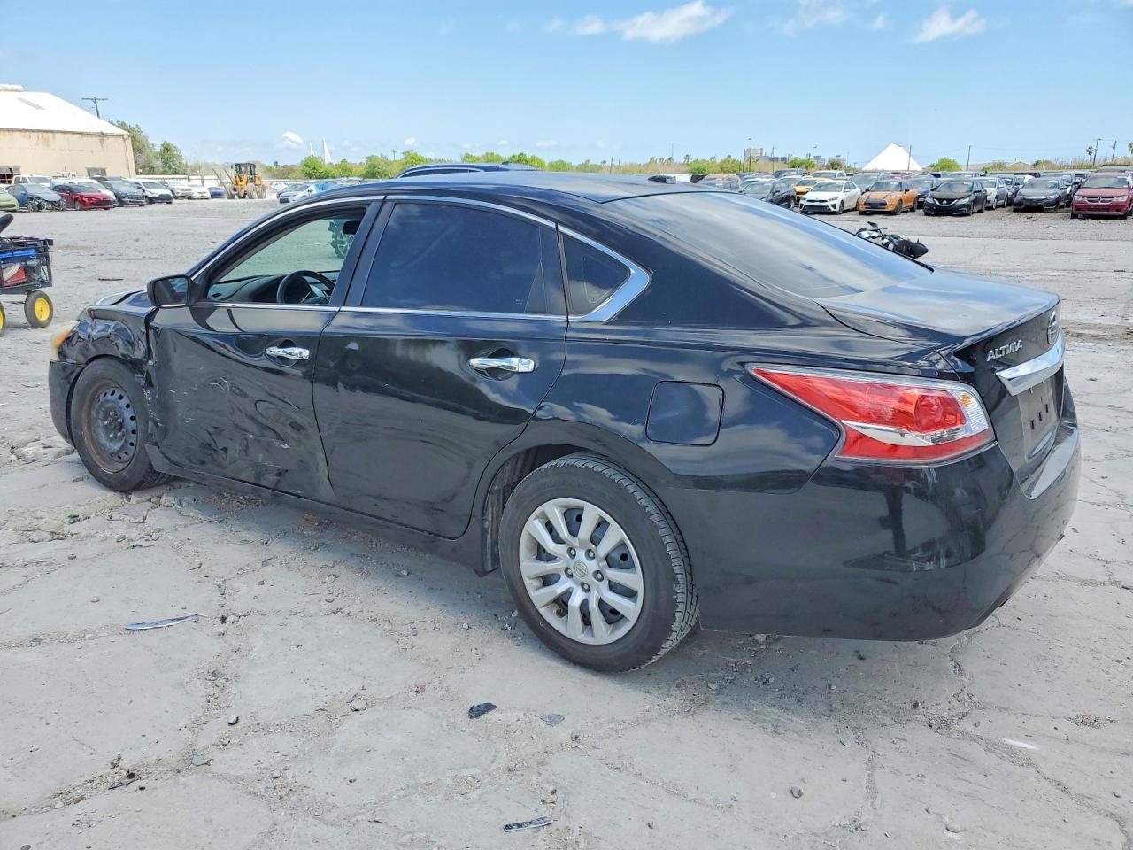 2015 Nissan Altima 2.5 S - zdjęcie 2