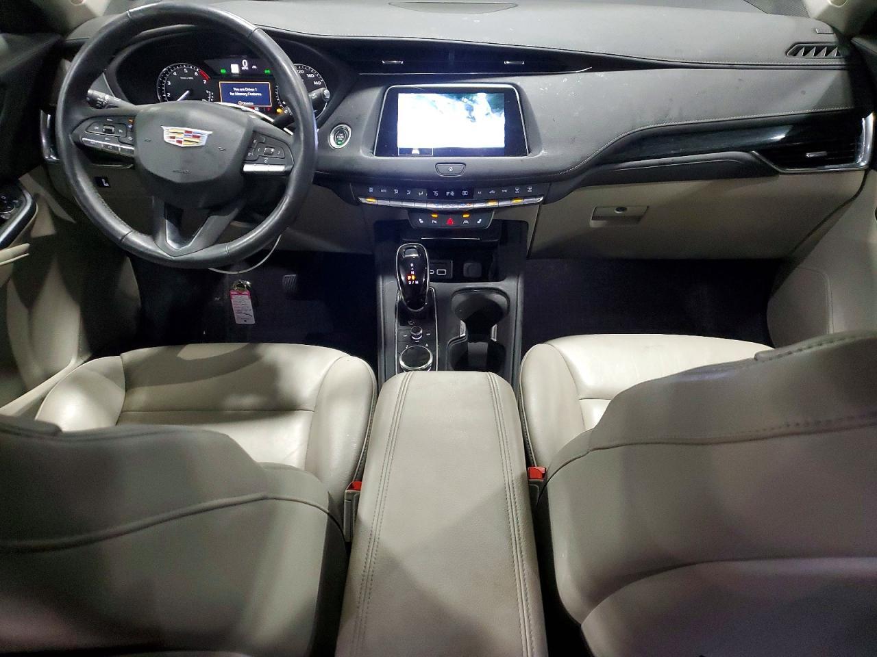 2023 Cadillac Xt4 Premium Luxury - zdjęcie 8