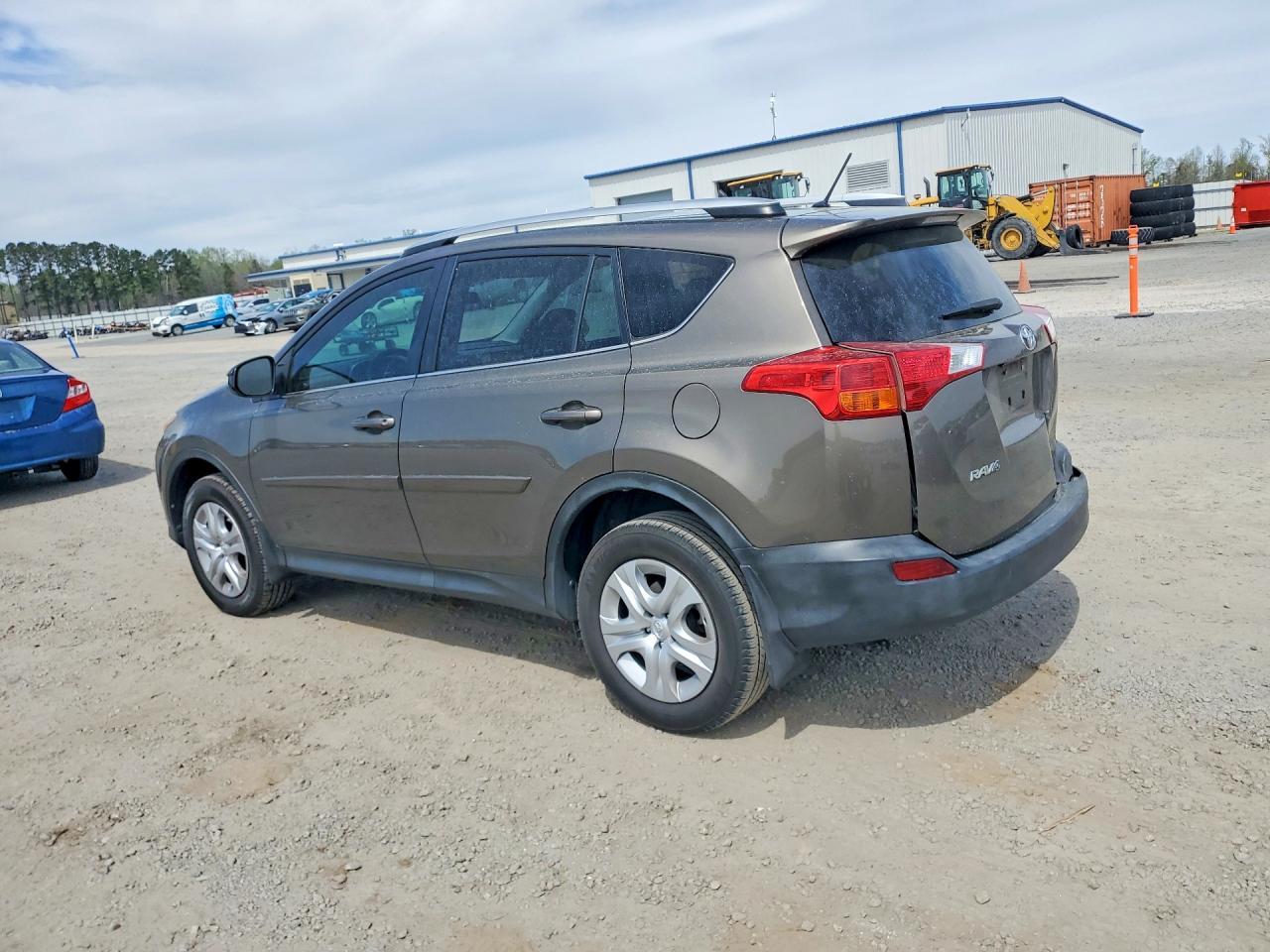 2014 Toyota Rav4 Le - zdjęcie 2