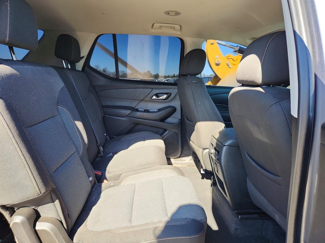 2020 Chevrolet Traverse Ls - zdjęcie 10