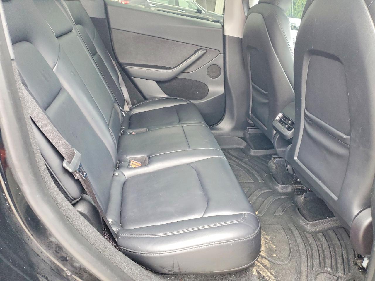 2023 Tesla Model Y - zdjęcie 11