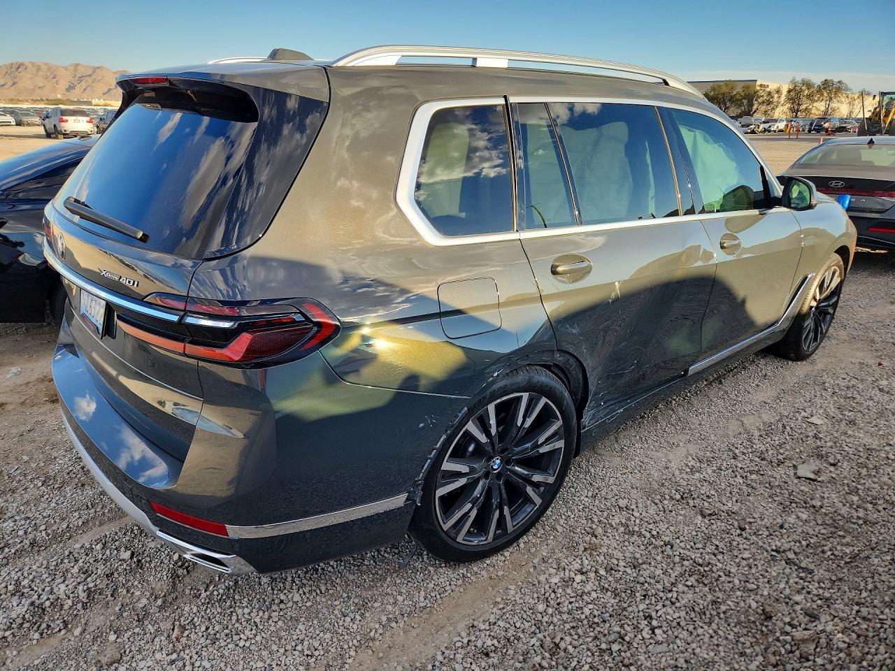 2025 BMW X7 xDrive40I - zdjęcie 3