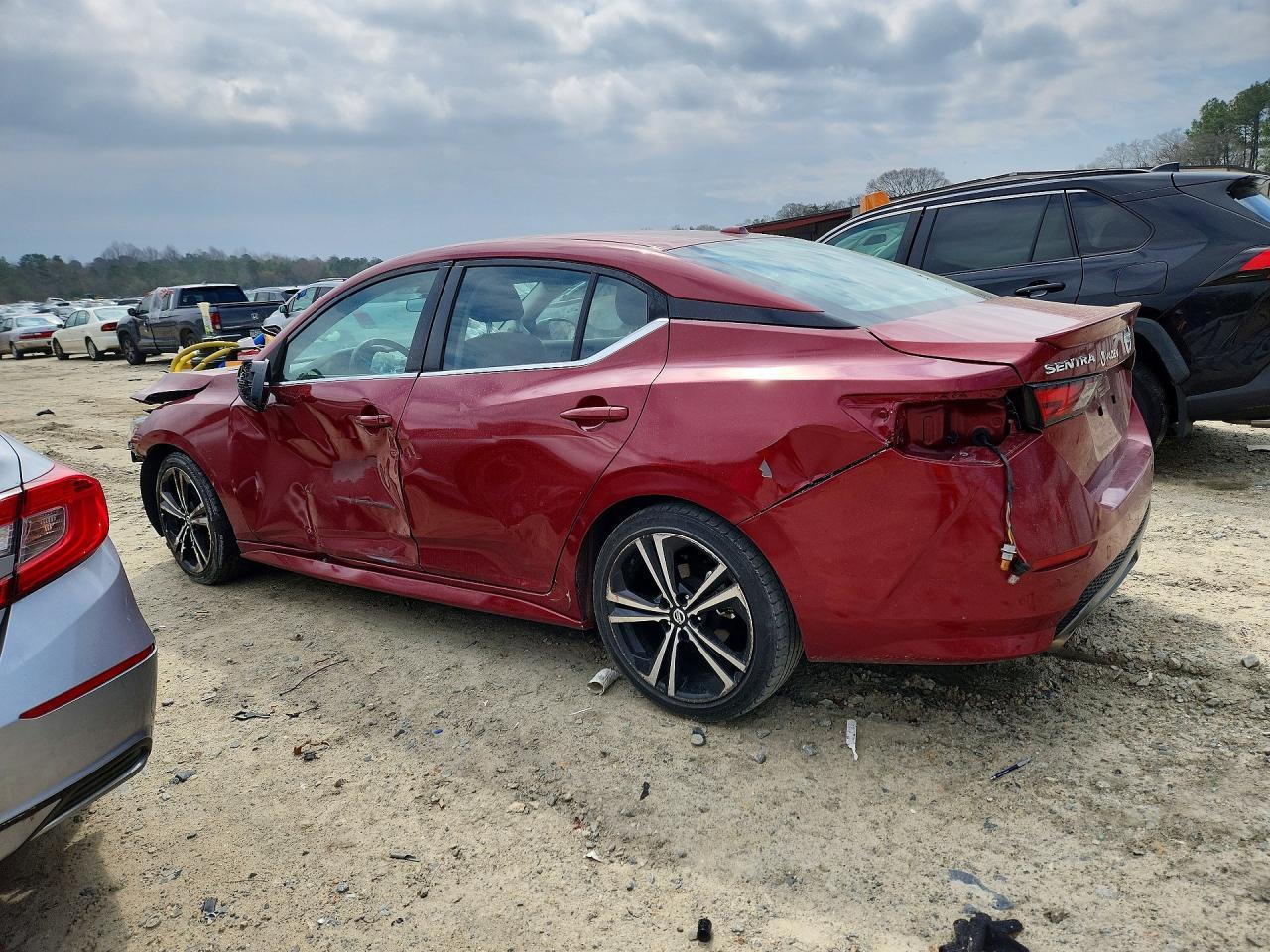 2021 Nissan Sentra Sr - zdjęcie 2