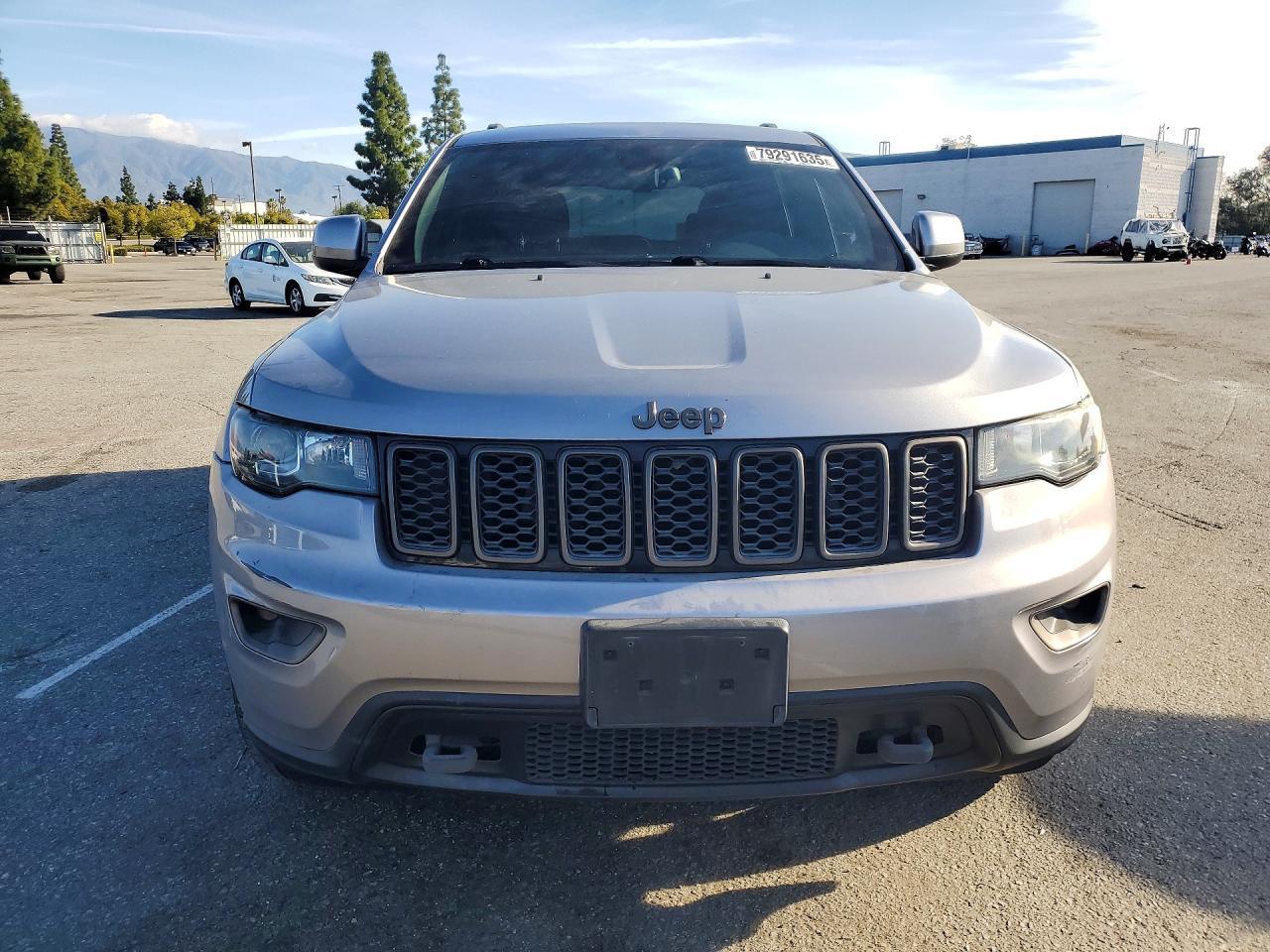 2016 Jeep Grand Cherokee Laredo - zdjęcie 5