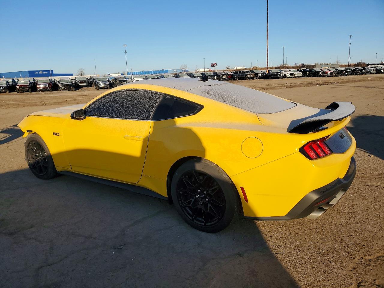 Ford Mustang - zdjęcie 2