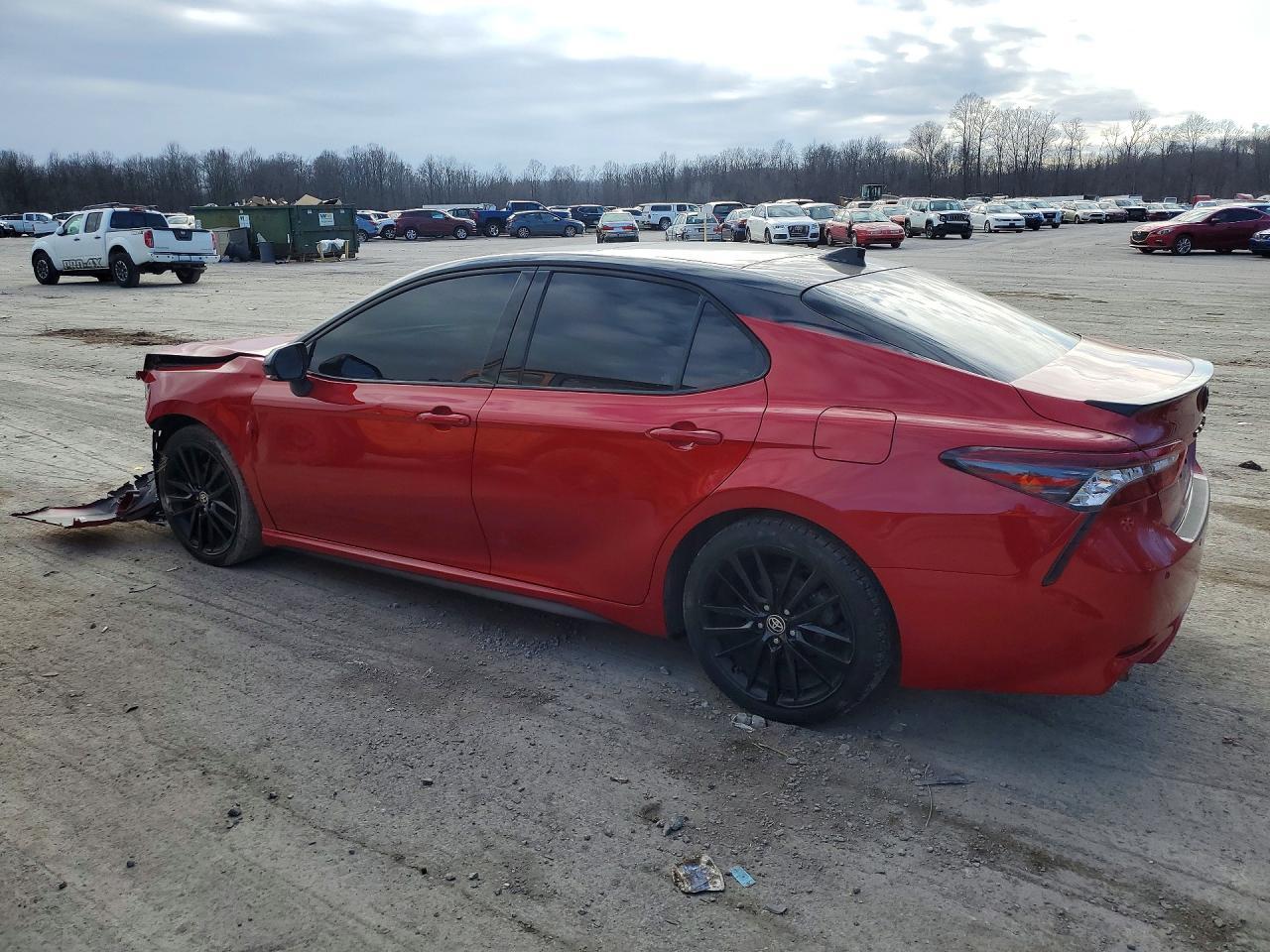 2023 Toyota Camry Xse - zdjęcie 2