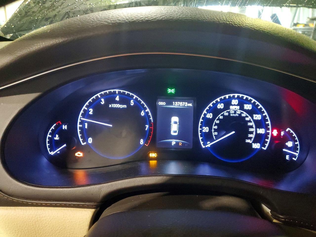 2014 Hyundai Genesis 3.8L - zdjęcie 9