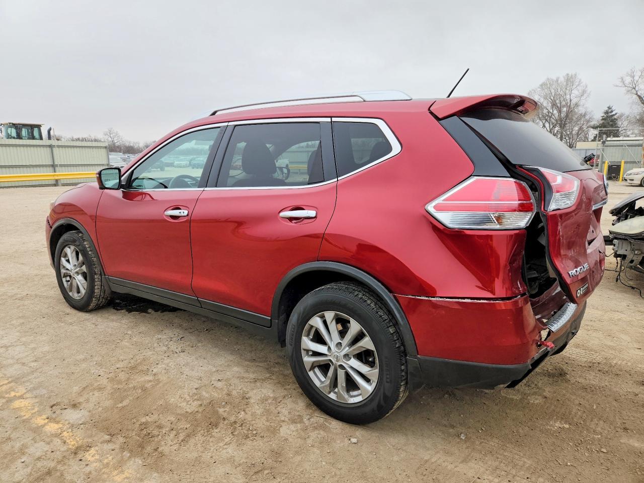 2016 Nissan Rogue - zdjęcie 2
