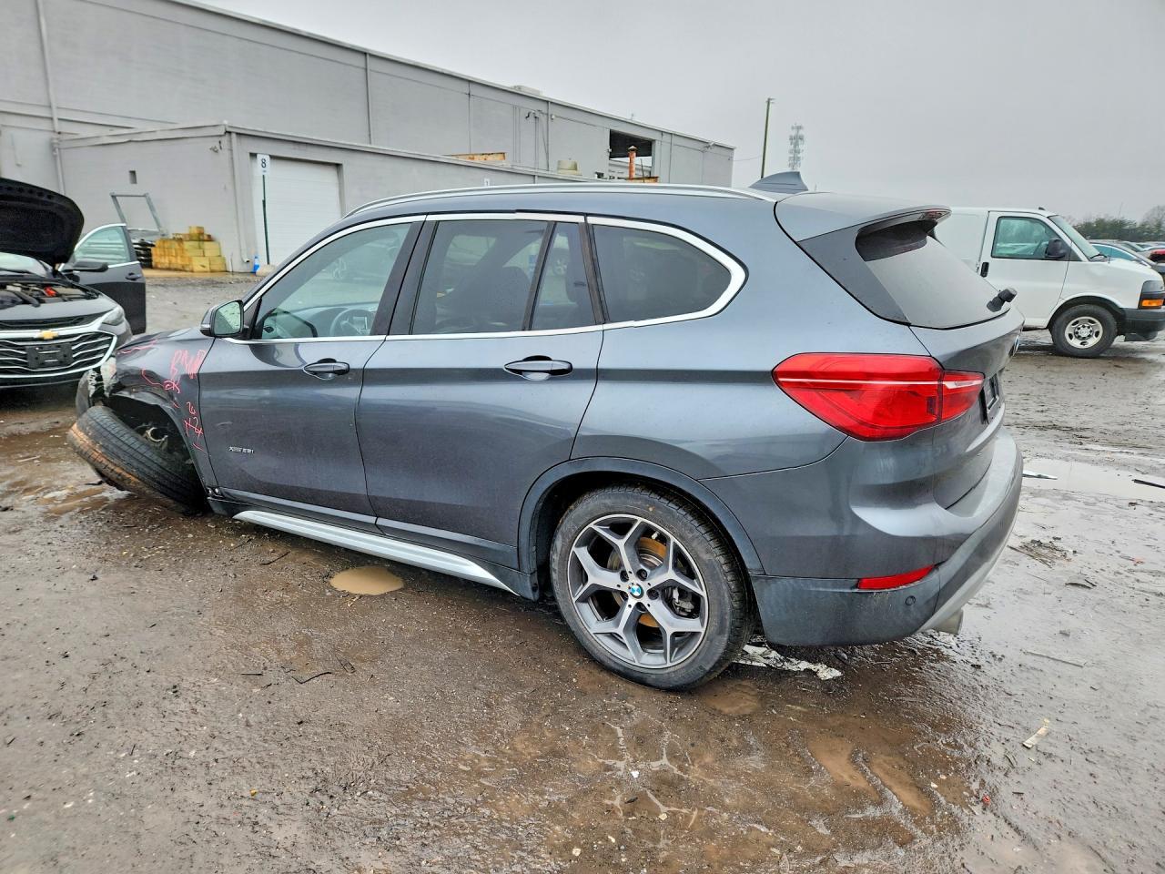 2016 BMW X1 xDrive28I - zdjęcie 2