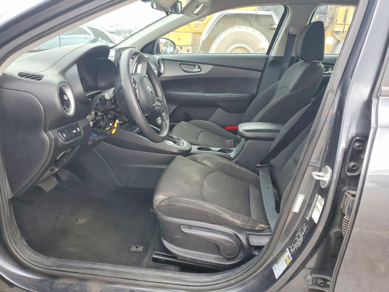 2021 Kia Forte Lxs - zdjęcie 7