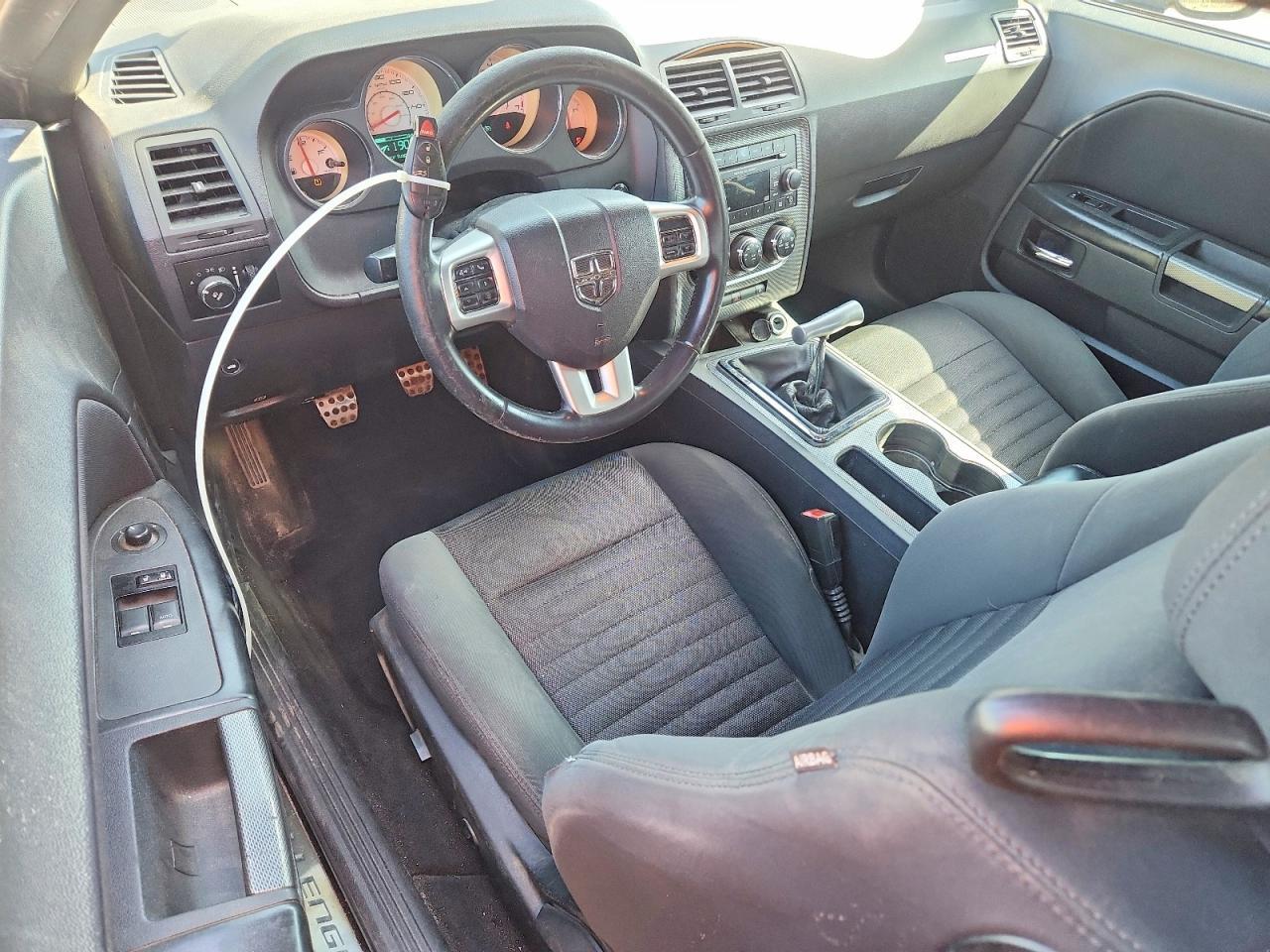 2013 Dodge Challenger R - zdjęcie 8