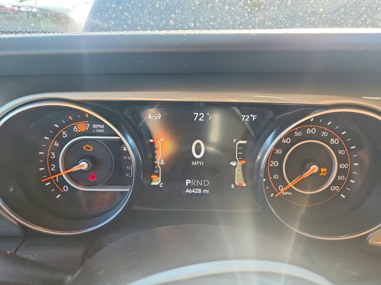 2019 Jeep Wrangler Unlimited Sahara - zdjęcie 9