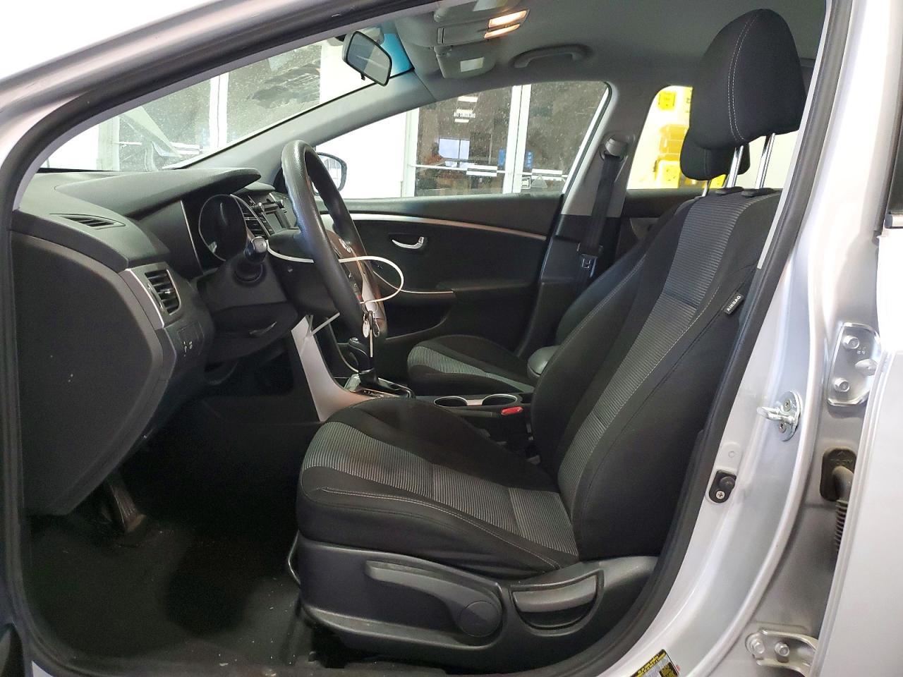2017 Hyundai Elantra Gt Base - zdjęcie 7