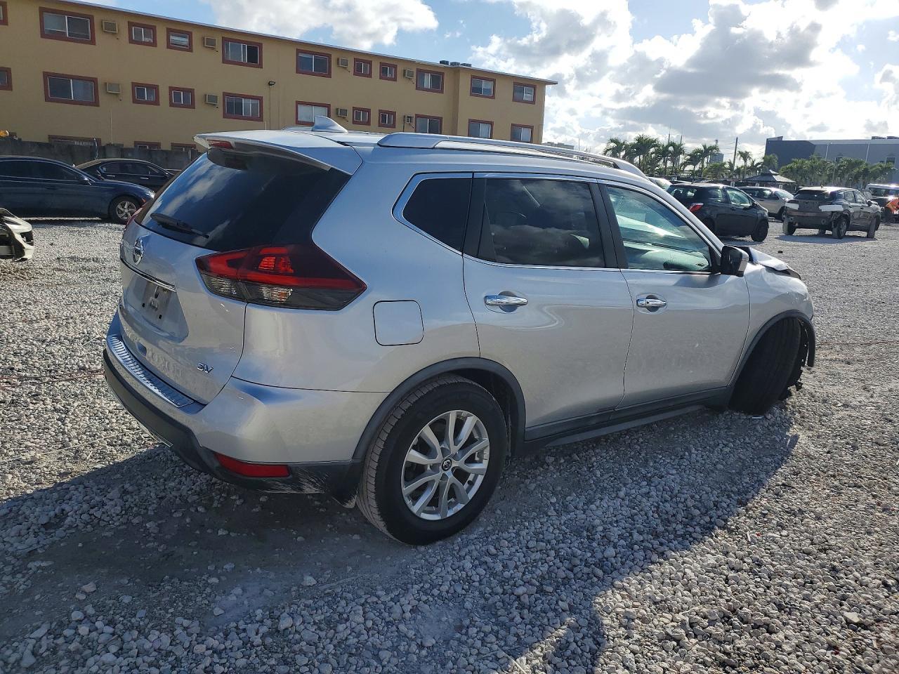 2018 Nissan Rogue Sv - zdjęcie 3