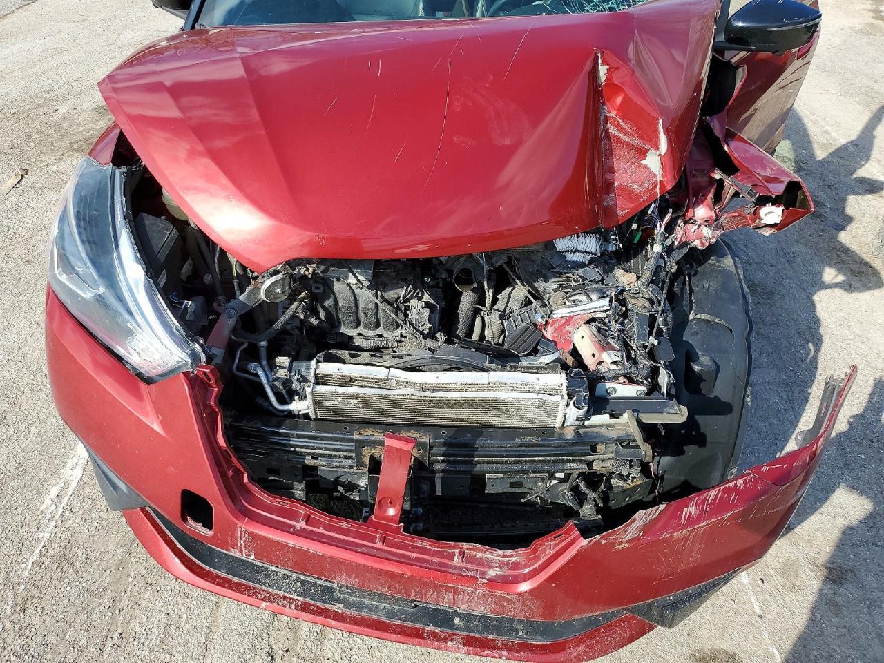 2020 Nissan Kicks Sr - zdjęcie 12