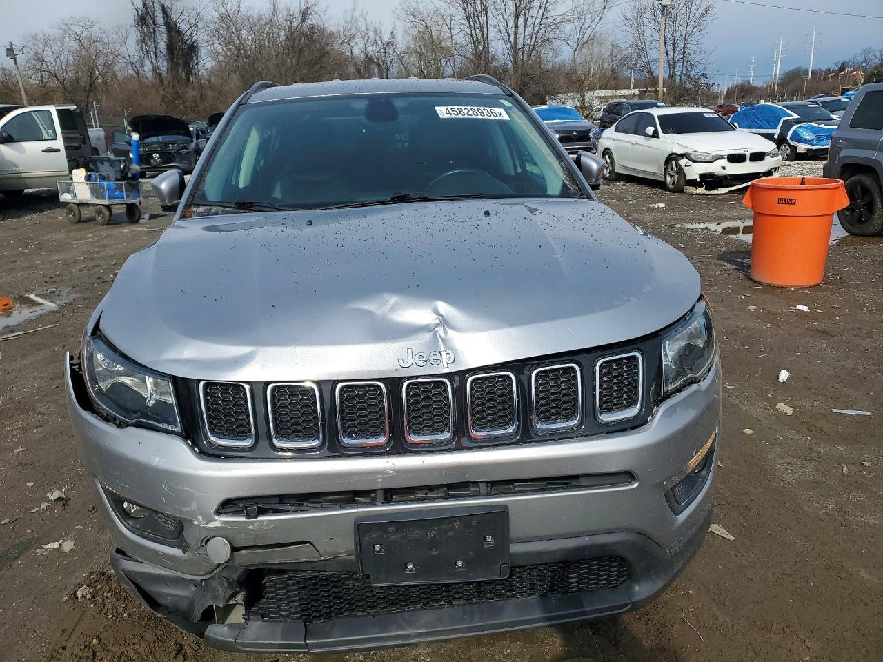 2018 Jeep Compass Latitude - zdjęcie 5