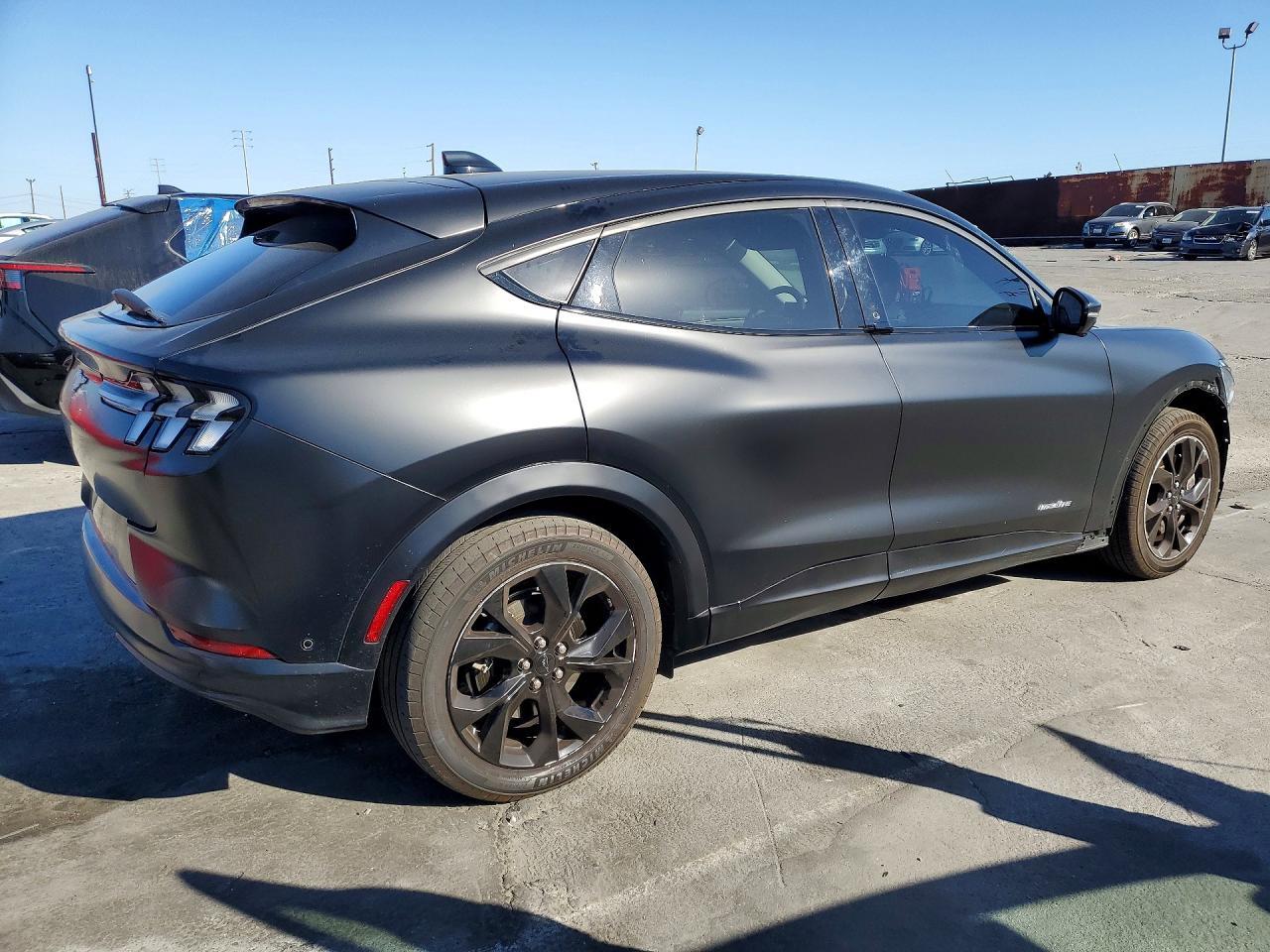 2024 Ford Mustang Mach-E Select - zdjęcie 3