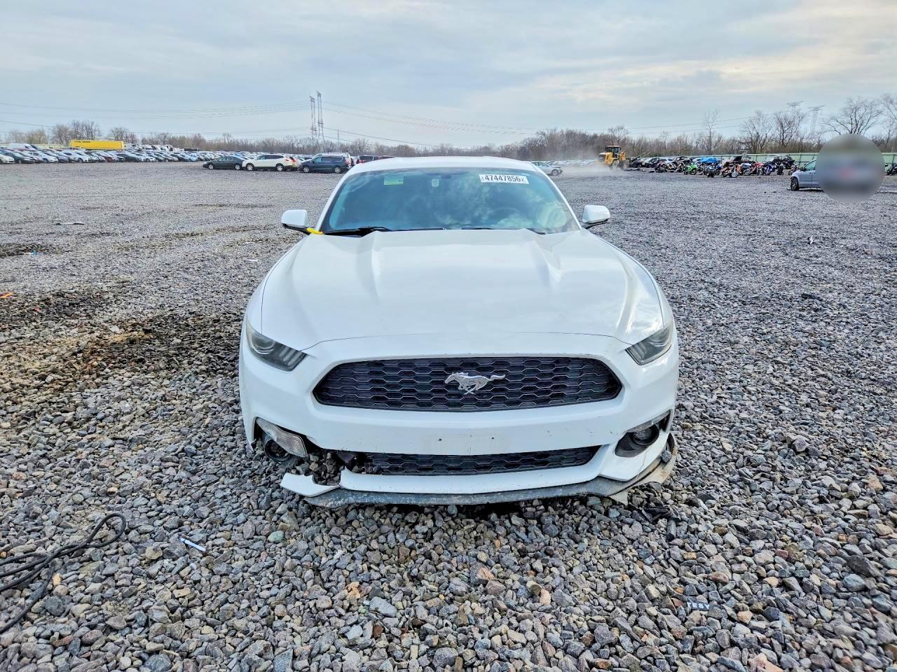 2016 Ford Mustang - zdjęcie 5