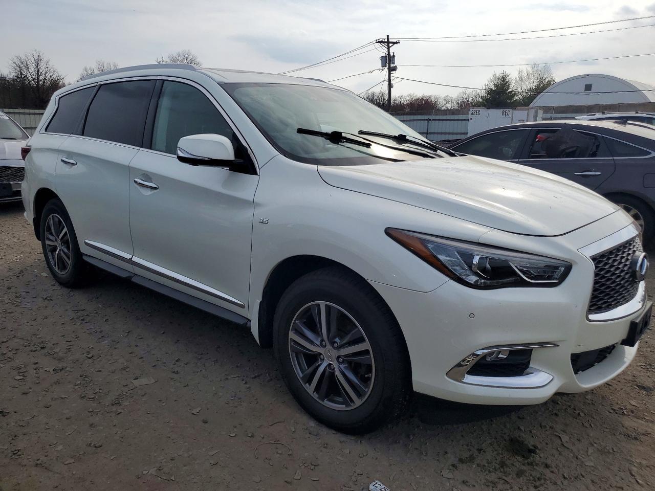 2017 Infiniti Qx60 - zdjęcie 4