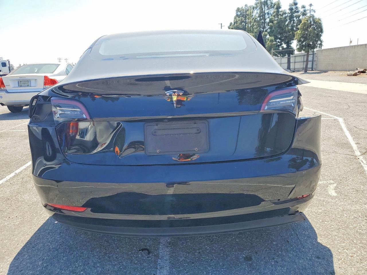 2023 Tesla Model 3 - zdjęcie 6