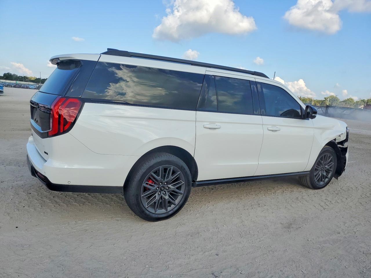 2025 Ford Expedition Max Platinum - zdjęcie 3