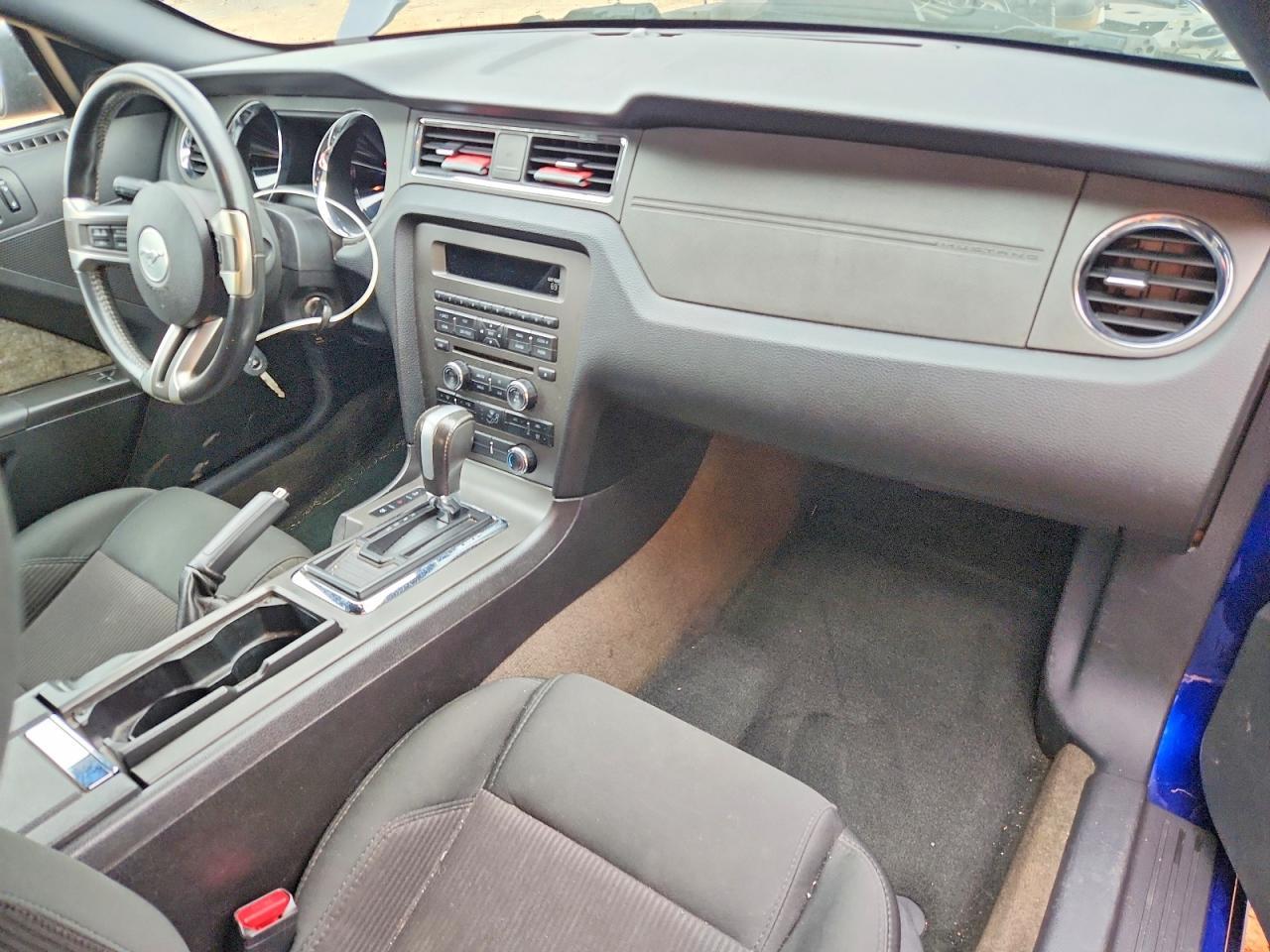 2013 Ford Mustang - zdjęcie 8