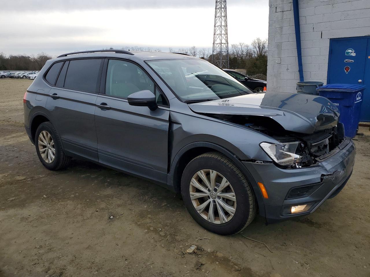 2018 Volkswagen Tiguan S - zdjęcie 4