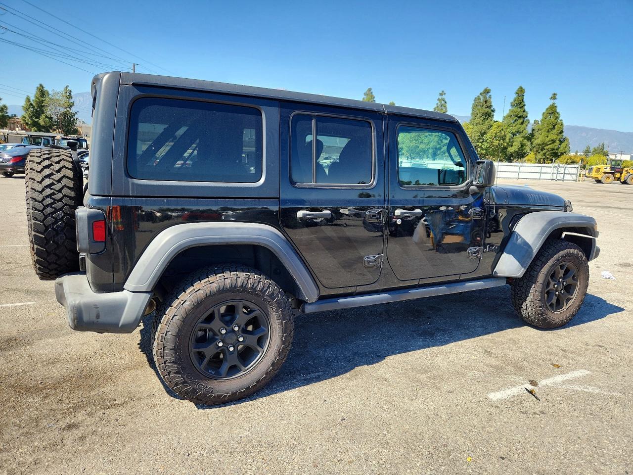 2020 Jeep Wrangler Unlimited Sport - zdjęcie 3