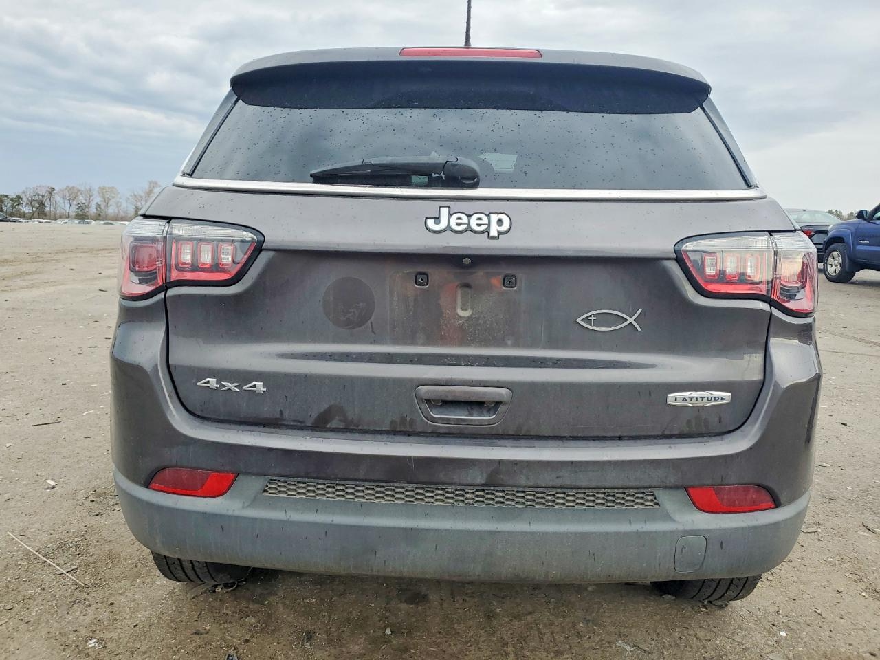 2020 Jeep Compass Latitude - zdjęcie 6